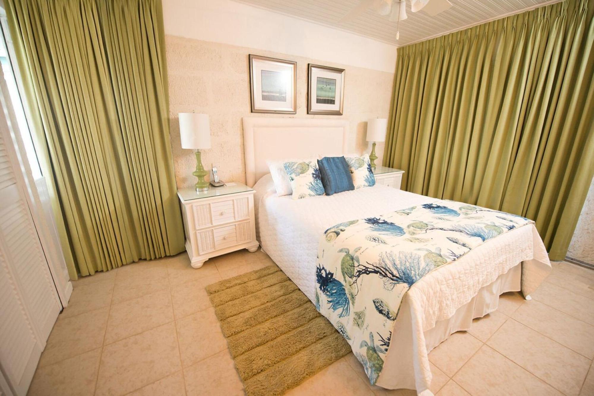 Апартаменты Bora Bora By Blue Sky Luxury Paynes Bay Номер фото